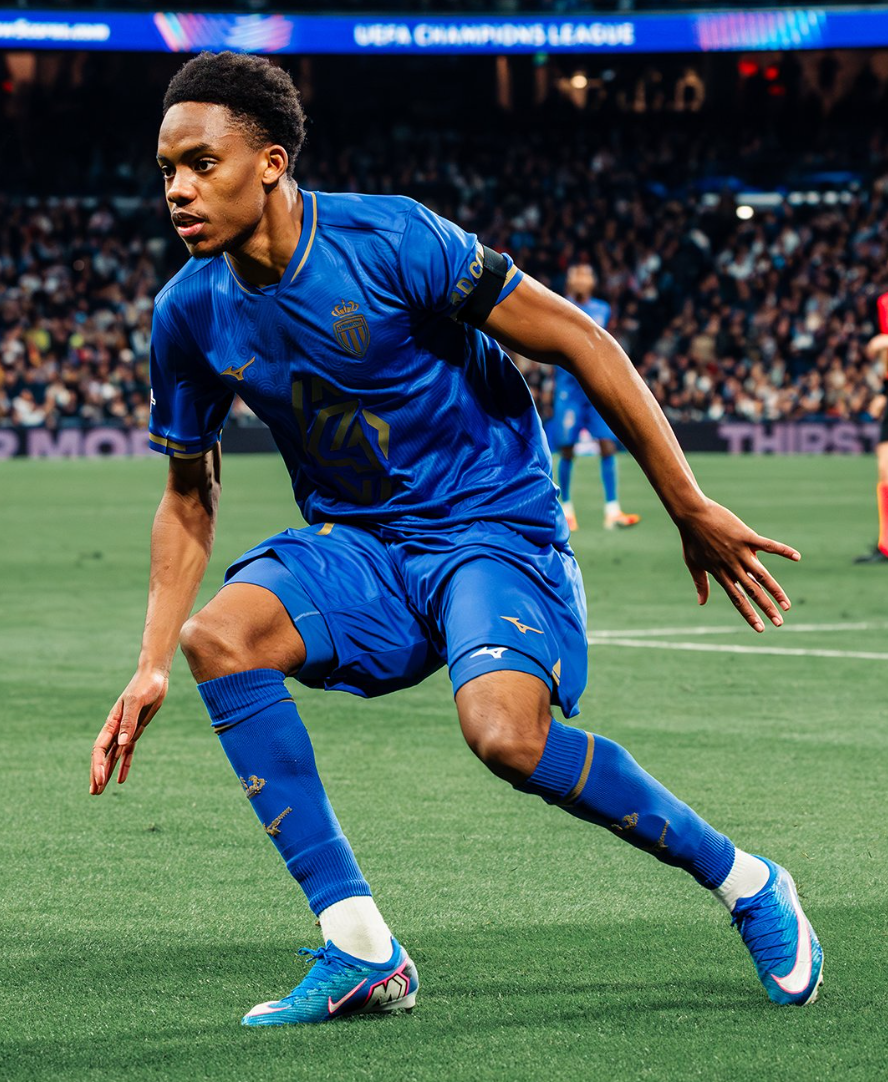 赛前武汉三镇备战法国杯，豪取连胜细节曝光，态度坚定，资深球员宣示担当的简单介绍